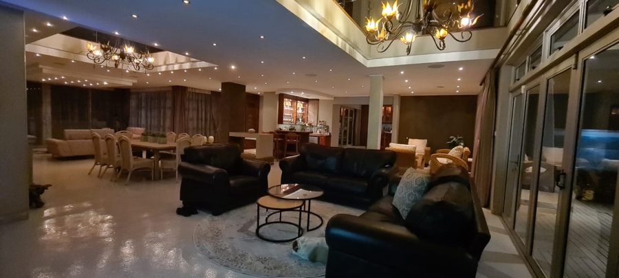 5 Bedroom Property for Sale in Gonubie Eastern Cape
